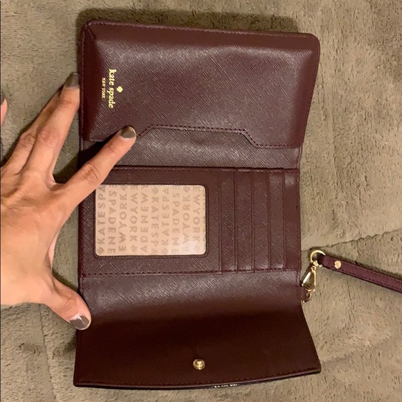 Authentic Kate Spade wristlet - Picture 2 of 5